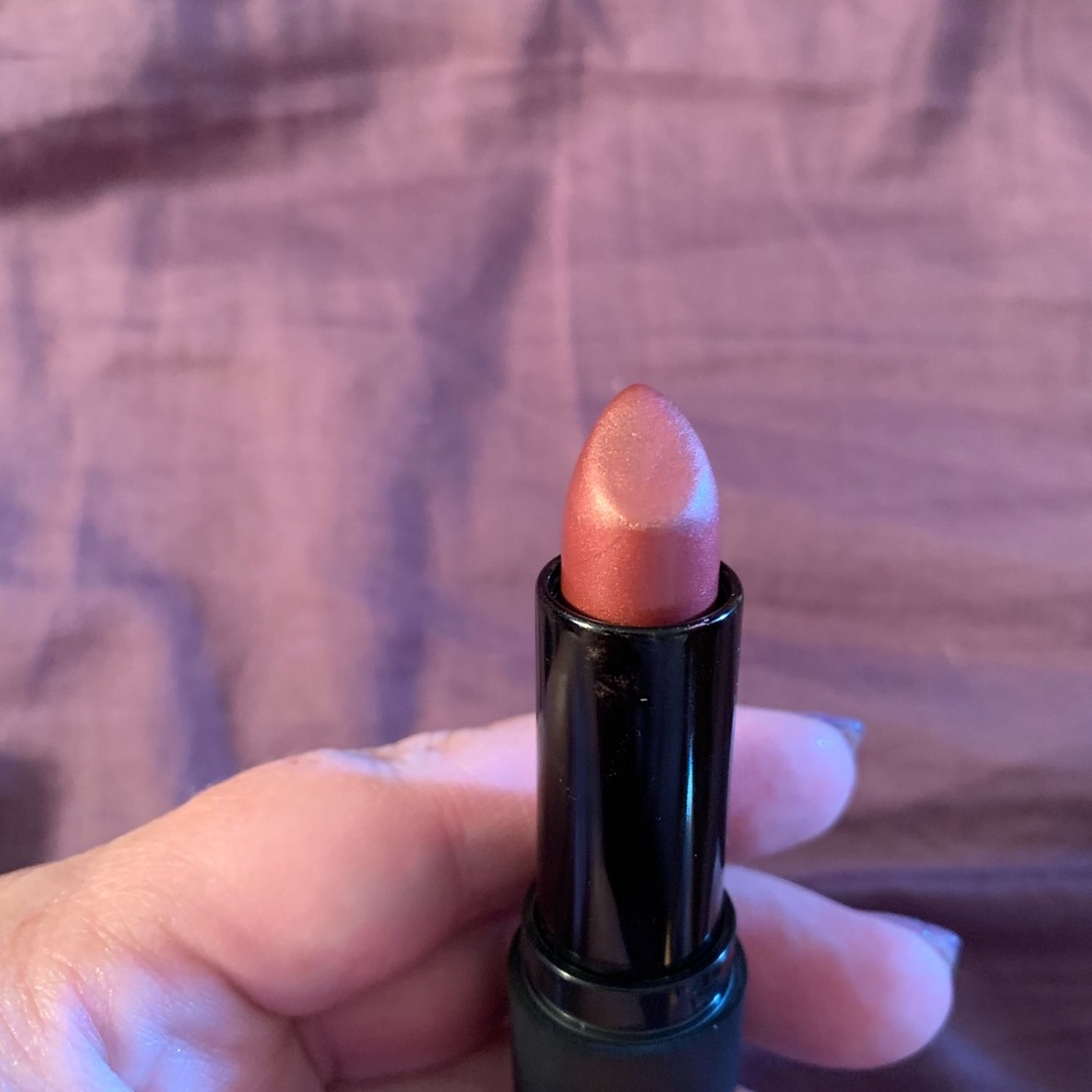 Lipstick - Picture 5 of 5